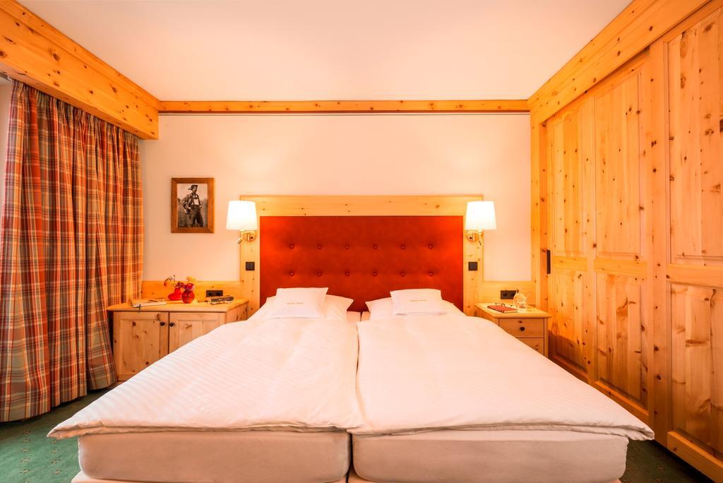 Parkhotel ヴァルガウ エクステリア 写真